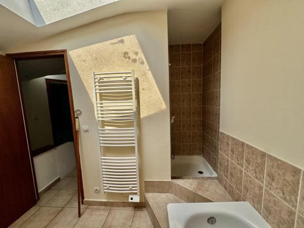 Vente / Maison en pierre à Laudun-l'Ardoise (30290)