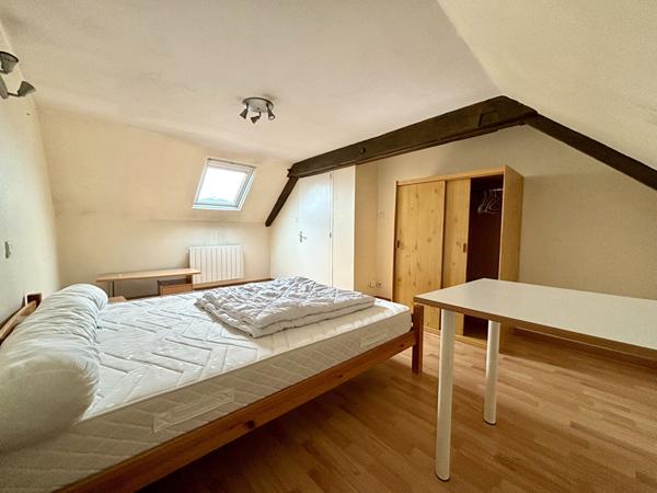 A VENDRE T2 LAVAL CENTRE VILLE RIVE DROITE