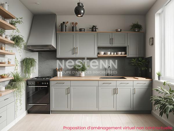 A vendre à Aurillac, quartier stade, sur terrain d'environ 500 m², Maison de type 5 d'une surface de 120 m² avec garage.