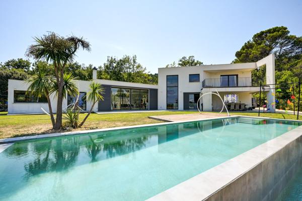 Vente Maison de luxe Aix-en-Provence 6 Pièces 272 m²