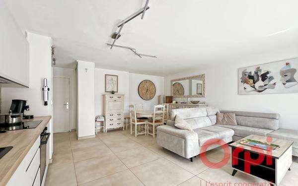 Appartement à vendre    2 pièces • 45,62 m2 Fréjus