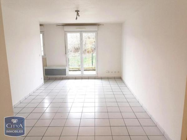 Appartement à louer 2 pièces 43.79m²