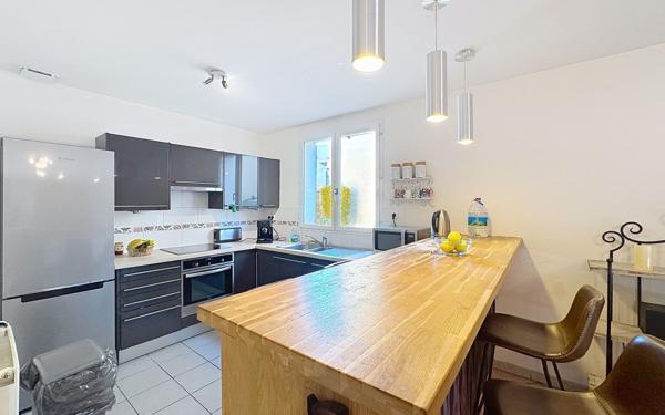 Maison à vendre    4 pièces •  La Rochelle