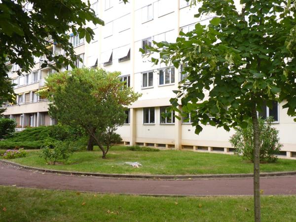 BOULOGNE 4 Pièces entièrement sur jardin - Morizet Pont de St Cloud