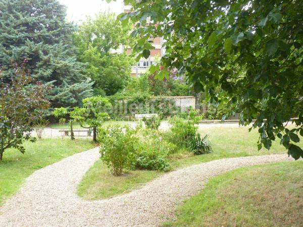 BOULOGNE 4 Pièces entièrement sur jardin - Morizet Pont de St Cloud