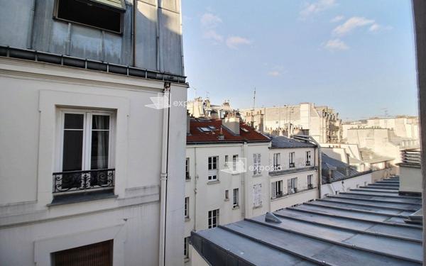 Appartement à vendre    2 pièces • 36 m2 Paris 17