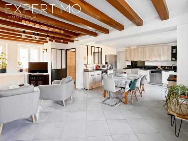 Saint-Yon (91650) Maison de charme en pierre – Résidence du Moulin 5 chambres | Jardin | Garage | DPE C