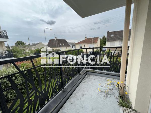 Location Appartement 3 pièces 60.84 m² - GRAND BATIMENT Pontault Combault 77340