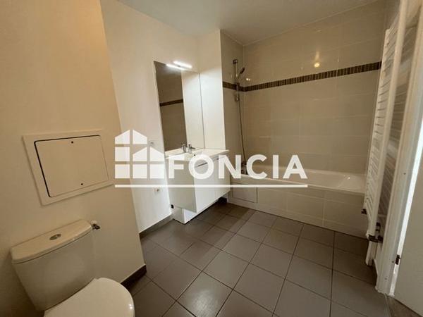 Location Appartement 3 pièces 60.84 m² - GRAND BATIMENT Pontault Combault 77340