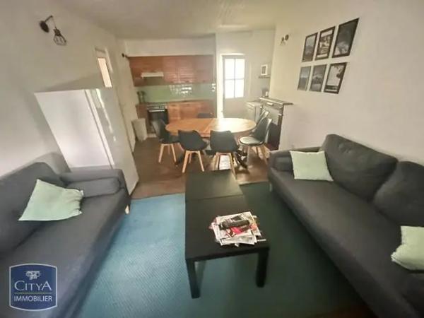 Appartement à louer 3 pièces 62.2m² Tarascon-sur-Ariège (09400)