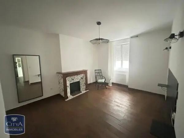 Appartement à louer 3 pièces 62.2m² Tarascon-sur-Ariège (09400)