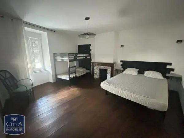 Appartement à louer 3 pièces 62.2m² Tarascon-sur-Ariège (09400)