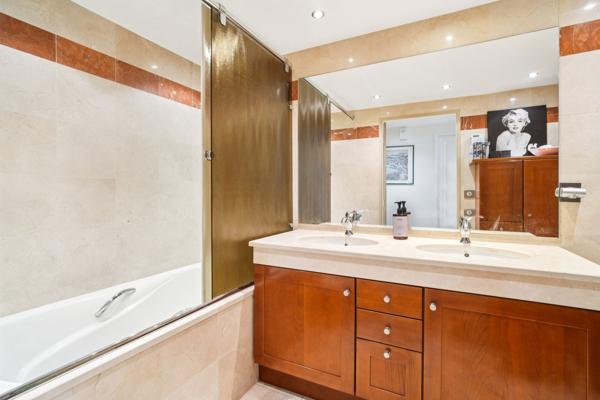 Vente Appartement de luxe Neuilly-sur-Seine 5 Pièces 134 m²