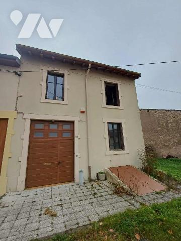 HUDIVILLER

Maison d'habitation mitoyenne d'un coté de 95m² hab. à conforter dans son ensembl...