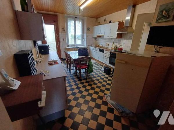 HUDIVILLER

Maison d'habitation mitoyenne d'un coté de 95m² hab. à conforter dans son ensembl...