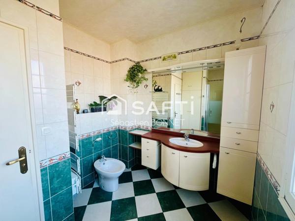 Maison 180m² habitable et 5 chambres possible