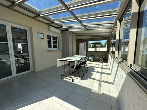 Maison récente de137 m² avec 110m² de garage à vendre à AIZENAY