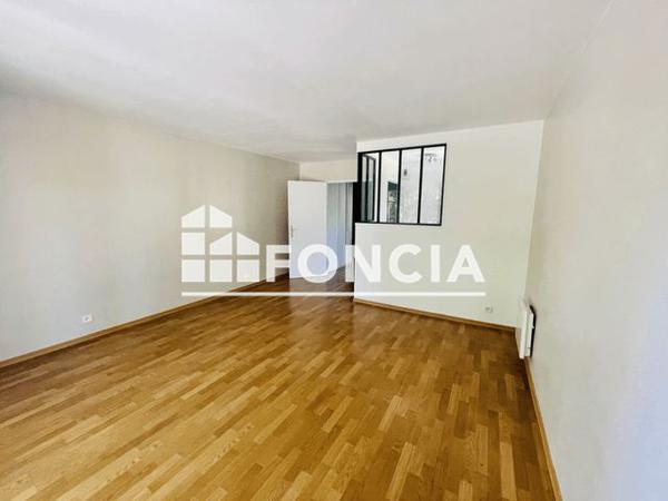 Location Studio 36.03 m² - 4 RUE DE LA BERGERIE Voisins Le Bretonneux 78960