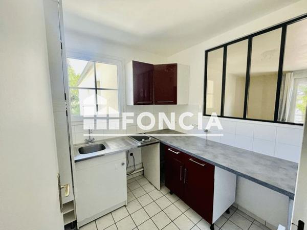 Location Studio 36.03 m² - 4 RUE DE LA BERGERIE Voisins Le Bretonneux 78960