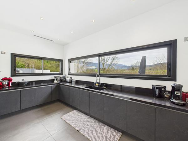 DEMEURE DE PRESTIGE JAILLANS 20MN VALENCE 26000 265 m² SUR PARCELLE 1783 m²