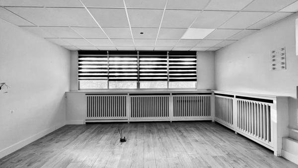 BUREAUX À LOUER 145M2
