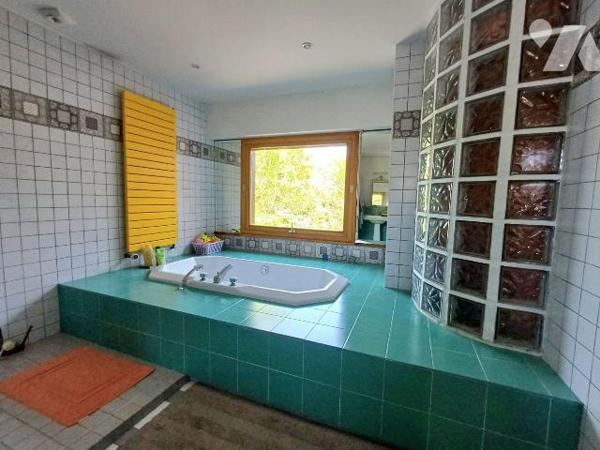 Maison en pierre rénovée - Guidel entre mer et bourg

Située dans un charmant hameau entre la...