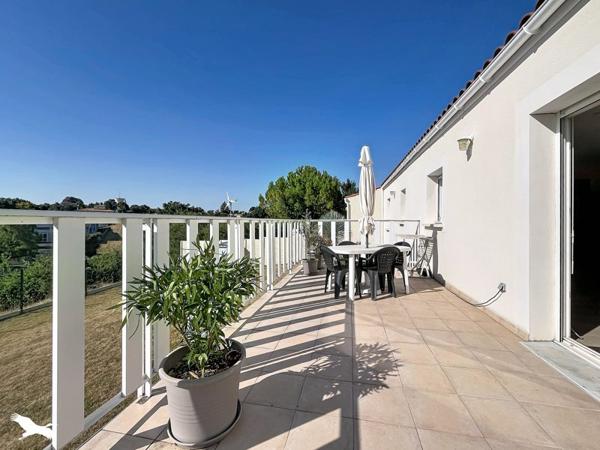 Maison à vendre 276 120 € Saintes 4 p 106 m² DPE C
