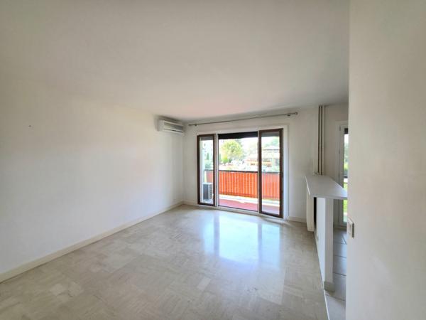 CANNES : LOCATION APPARTEMENT 3 PIECES