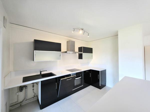 CANNES : LOCATION APPARTEMENT 3 PIECES