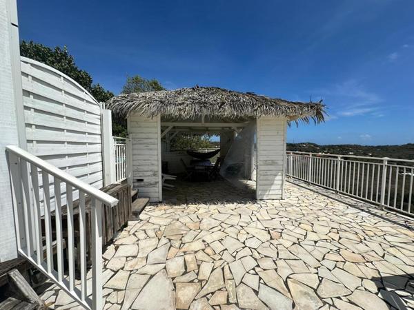 Immeuble à LE MARIN, 97290 - 250m²