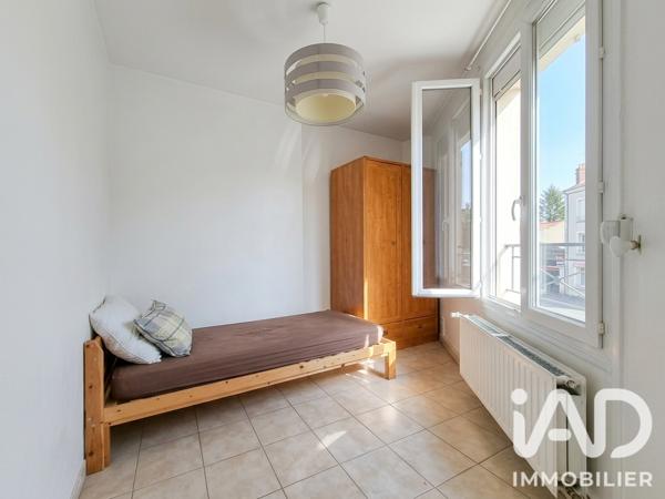 Immeuble à vendre 146,77 m² Aubervilliers