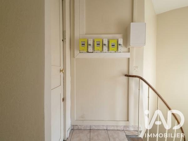 Immeuble à vendre 146,77 m² Aubervilliers