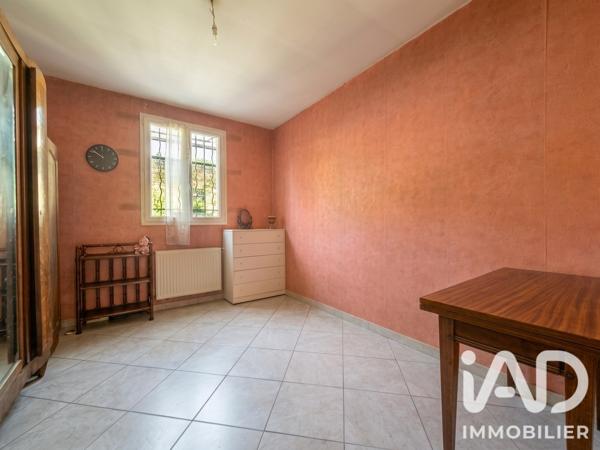 Immeuble à vendre 146,77 m² Aubervilliers