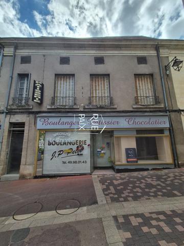 86200 LOUDUN Maison Loudun 4 pièce(s)