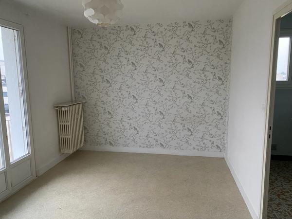 Tours (37000) Studio à louer