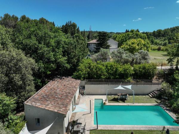 Vente Maison de luxe L'Isle-sur-la-Sorgue 7 Pièces 200 m²