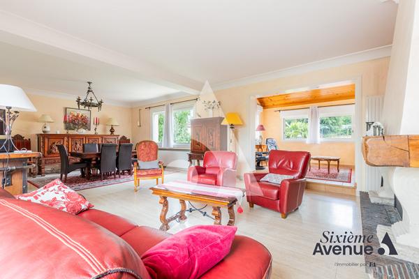 Maison 11 pièces 232 m2
