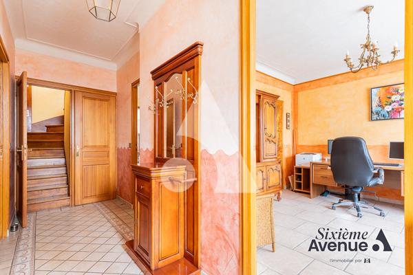 Maison 11 pièces 232 m2