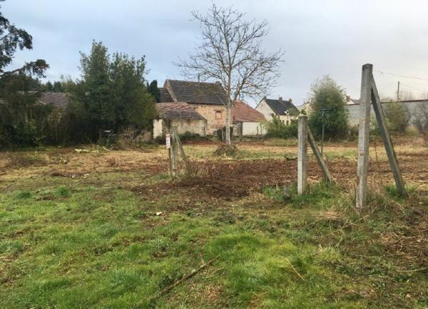 Terrain à vendre    1 030 m2 Domérat
