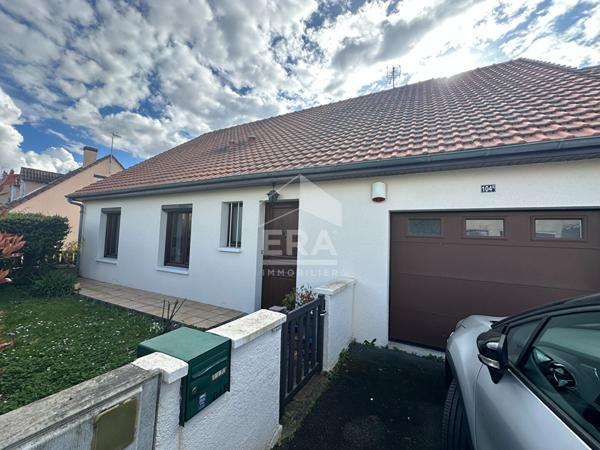 CHAETAUROUX - Quartier PMC - pavillon plian-pied - 2 chs - Garage - jardin - terrasse