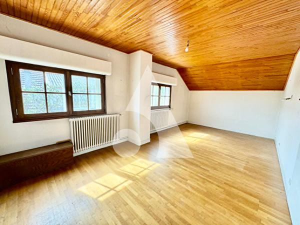 Maison 7 pièces 211.41 m2