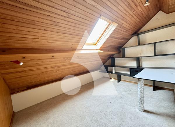 Maison 7 pièces 211.41 m2