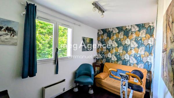 Maison à CHARBONNIERES-LES-BAINS, 69260 - 7 pièces 168m²