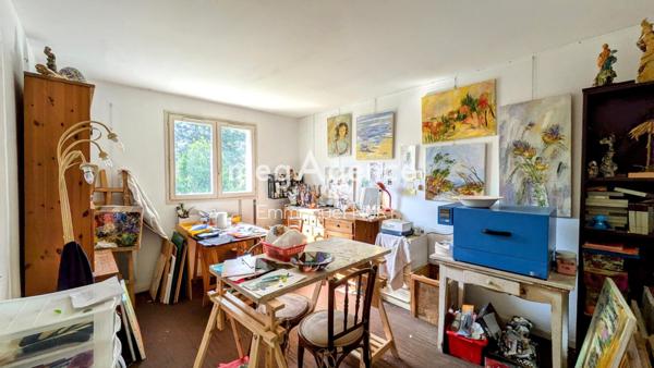 Maison à CHARBONNIERES-LES-BAINS, 69260 - 7 pièces 168m²