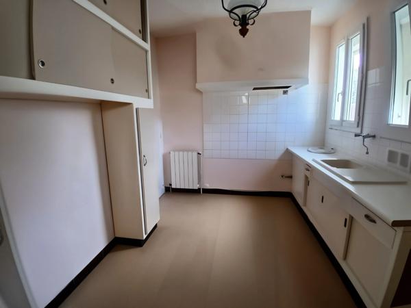 Maison avec 3 chambres garage jardin piscinable