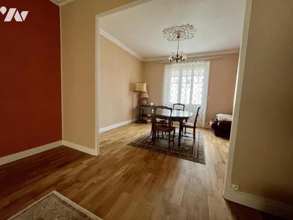 MAISON AVEC DEUX DEPENDANCES - NANTES ST JACQUES