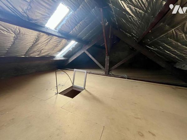 MAISON AVEC DEUX DEPENDANCES - NANTES ST JACQUES