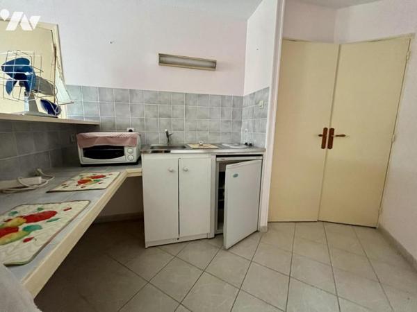 MAISON AVEC DEUX DEPENDANCES - NANTES ST JACQUES