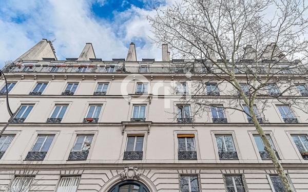 Appartement à vendre    3 pièces • 62,27 m2 Paris 10