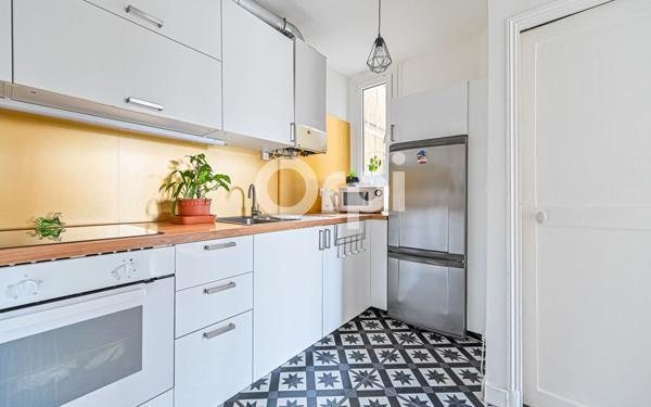 Appartement à vendre    3 pièces • 62,27 m2 Paris 10